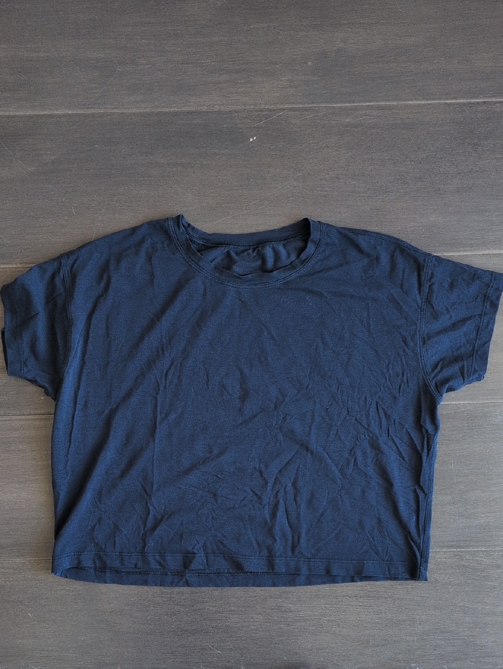 Lululemon Navy Cropped Tee